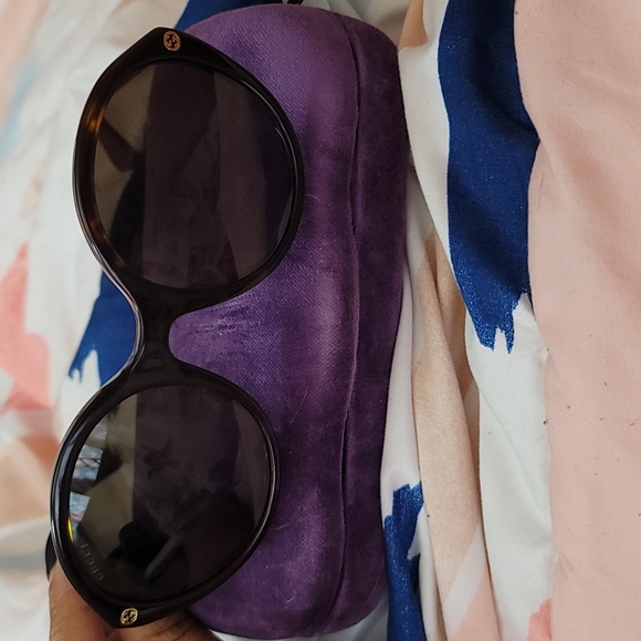 Gucci oval sunglasses main image 4
